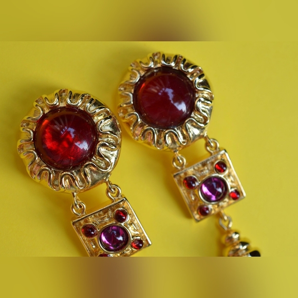 Authentic VINTAGE by ESCADA. Massive Tassel Clip-on Earrings Rare - Picture 9 of 12